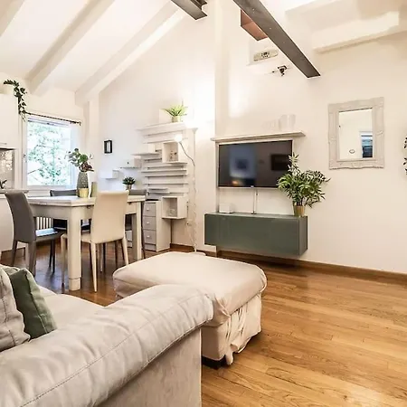 Del Borgo Sweet Home, In The Heart Of The Apartment Bologna