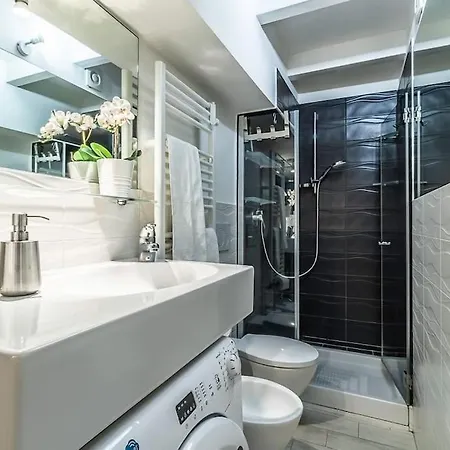 Del Borgo Sweet Home, In The Heart Of The Bologna